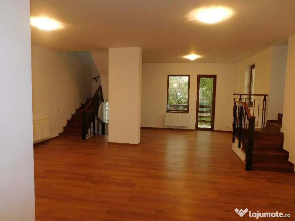 Casa,D+P+2 nivele,Aparatori Patriei,5 minute Metrou.