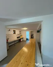 Casa,D+P+2 nivele,Aparatori Patriei,5 minute Metrou. 