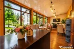 Sectiunea Distinct! Imobiliar Transfer Business in inima sta