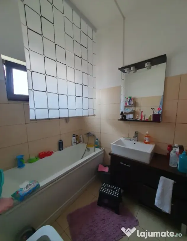 Vând apartament 2 camere central