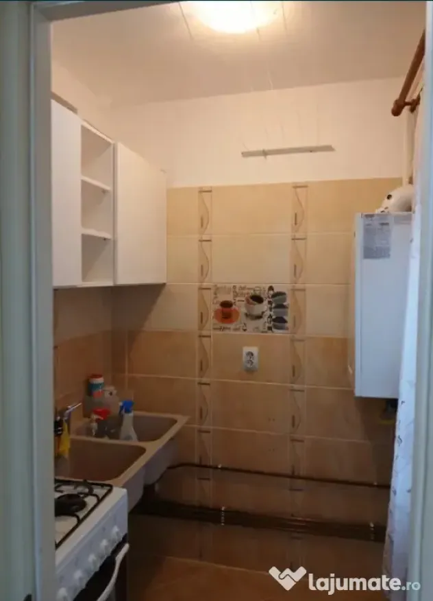 Garsoniera cu Balcon Inchis | Semidecomandata | zona Bartolomeu