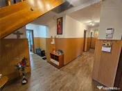 Spatiu Comercial Casa rezidentiala curte privata
