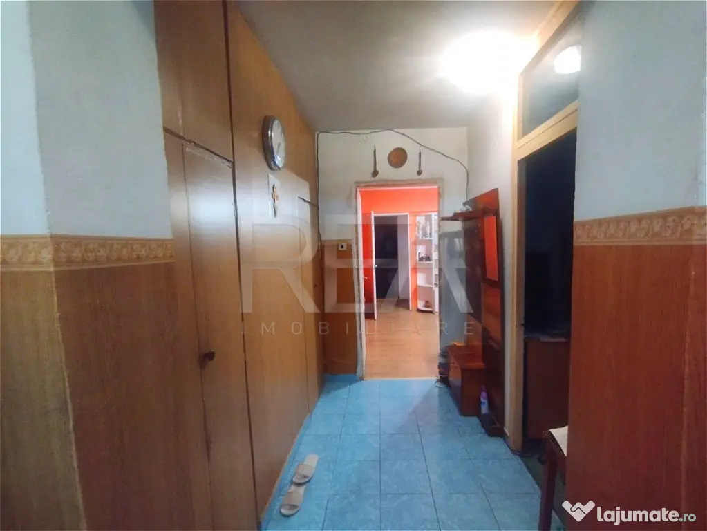 3 camere | Vitan | Etaj 1 | 1982 | Anvelopat recent