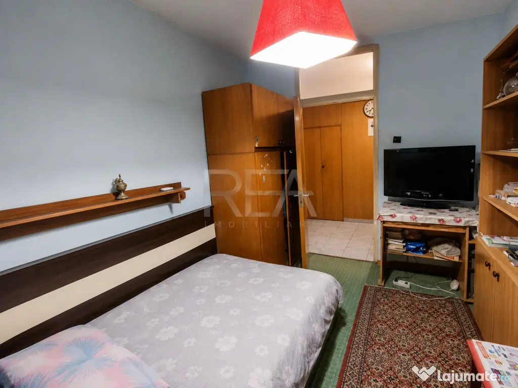 3 camere | Vitan | Etaj 1 | 1982 | Anvelopat recent