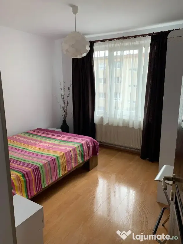 Proprietar vând apartament 2 camere