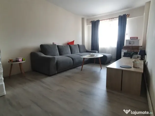 Persoana fizica, inchiriez apartament luminos, 2 camere, central