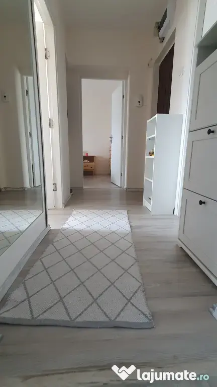 Persoana fizica, inchiriez apartament luminos, 2 camere, central