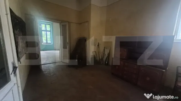 De vanzare apartament cu 5 incaperi in cladire istorica, 113