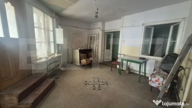 De vanzare apartament cu 5 incaperi in cladire istorica, 113