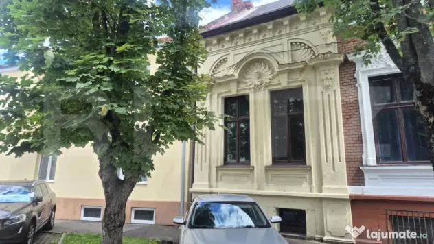 De vanzare apartament cu 5 incaperi in cladire istorica, 113