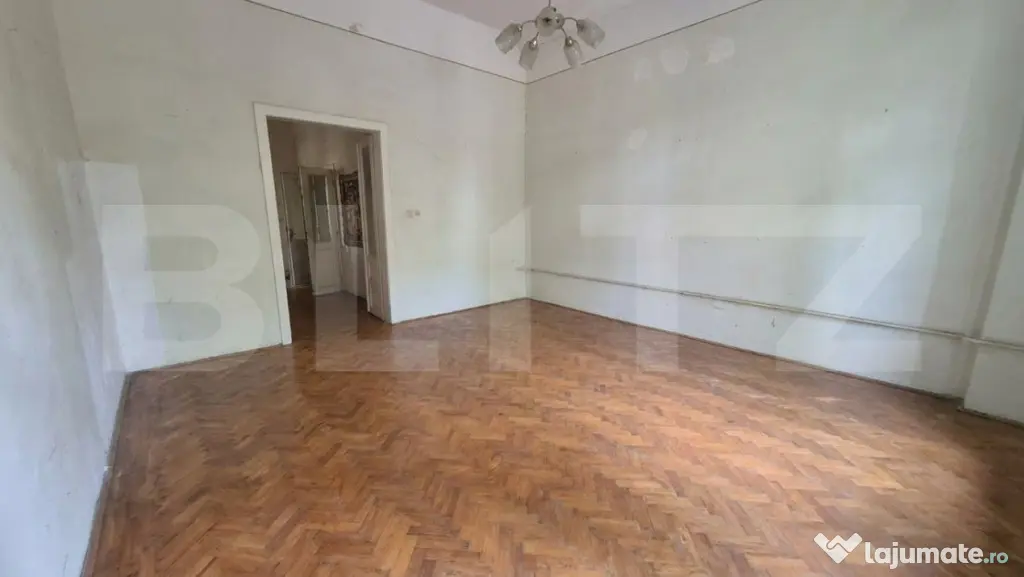De vanzare apartament cu 5 incaperi in cladire istorica, 113