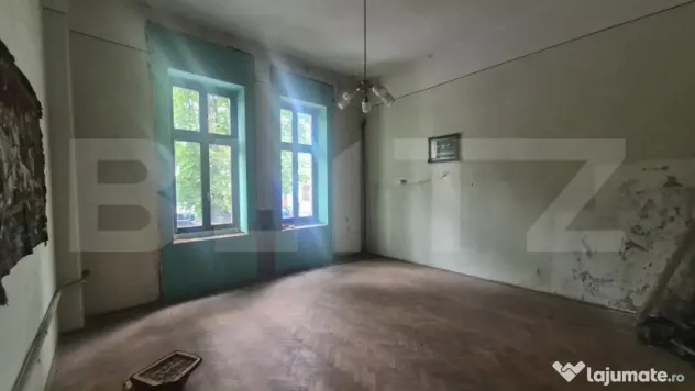 De vanzare apartament cu 5 incaperi in cladire istorica, 113