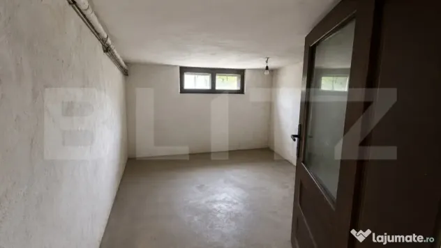 Casa cu 3 dormitoare de vanzare, 85 mp, teren 223 mp, pe str