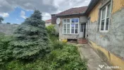 Casa cu 3 dormitoare de vanzare, 85 mp, teren 223 mp, pe str 