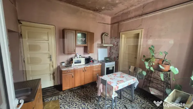 Casa cu 3 dormitoare de vanzare, 85 mp, teren 223 mp, pe str