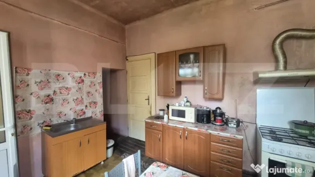 Casa cu 3 dormitoare de vanzare, 85 mp, teren 223 mp, pe str