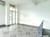 Spatiu comercial intrare din strada vitrina mare - Lipovei