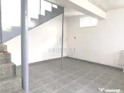 Spatiu comercial intrare din strada vitrina mare - Lipovei