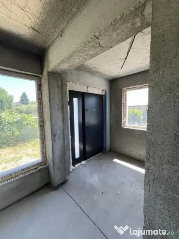 Vila 6 camere,125mp utili,teren 700mp,zona Breaza,Prahova, 325.000euro