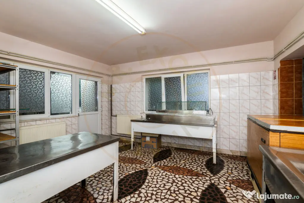 Spatiu Comercial Stradal + 150 mp Productie | Vad Excelent |