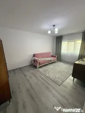 De vanzare apartament cu 2 camere, etaj 4/4, recent renov... 
