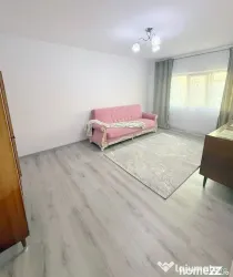 De vanzare apartament cu 2 camere, etaj 4/4, recent renovat, 26.000 euro