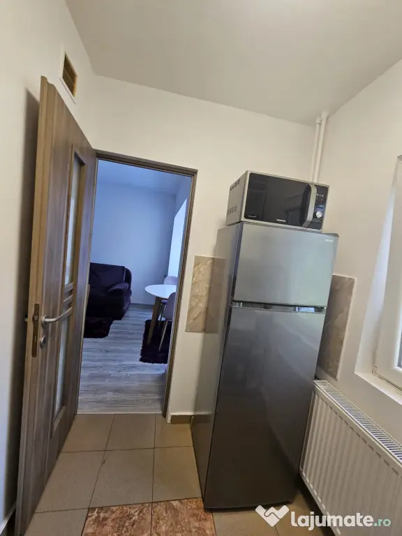 Proprietar închiriez apartament cu o camera, zona Lipovei, aproape Iulius Mall