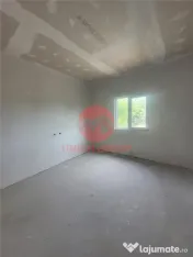Casa de Lumina Finisata la Cheie, Aproape de Centru