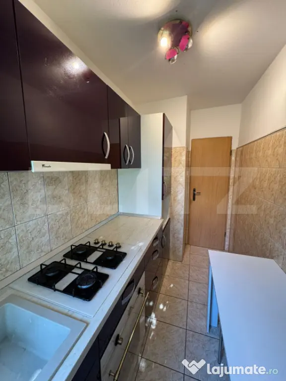 Apartament de 2 camere, zona Sagului