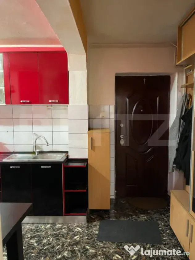 Apartament 2 camere zona Decebal