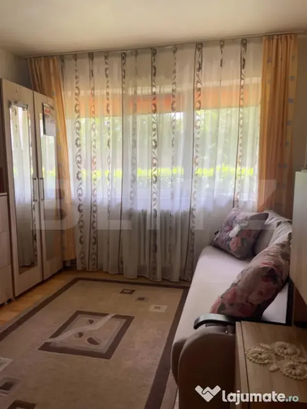 Apartament 2 camere zona Decebal