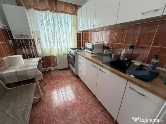 Apartament cu 2 camere, 55 mp utili, Cetate