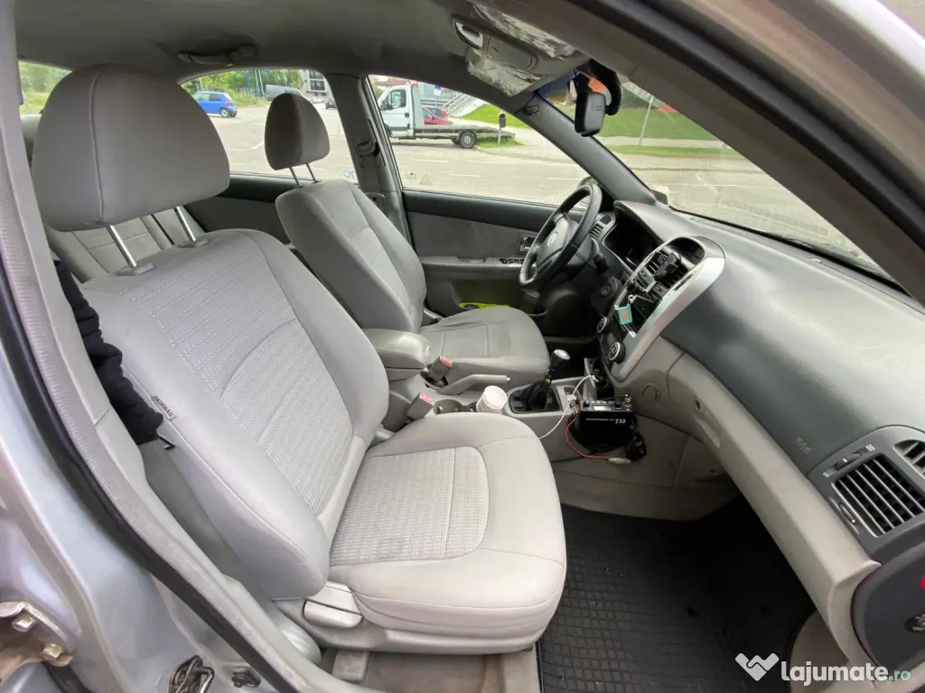 Autoturism Kia Cerato