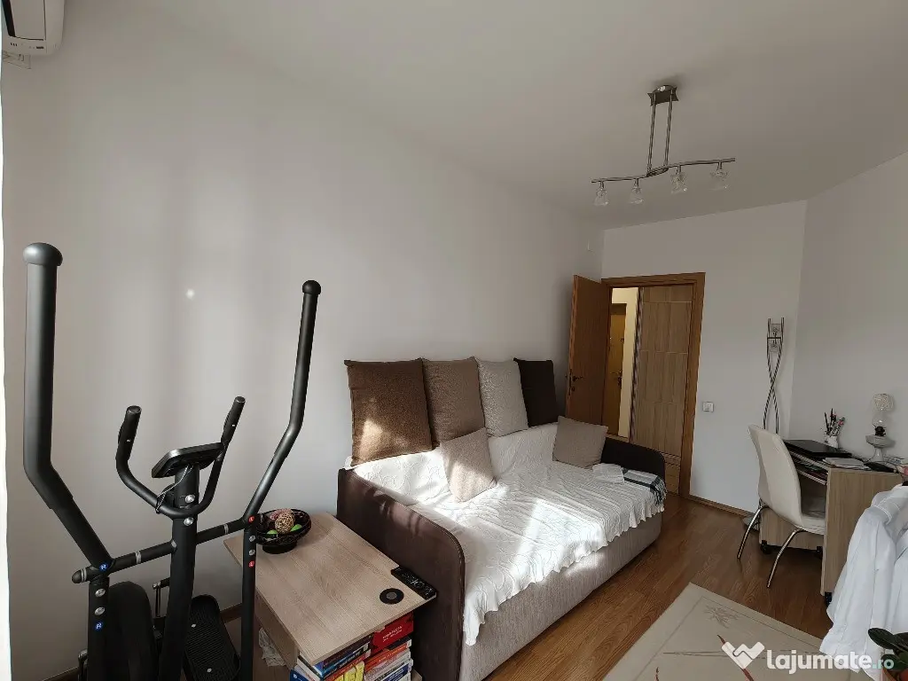 Apartament 2 cam luminos 8 min. metrou Pacii bloc Boutique 2007 Com. 0