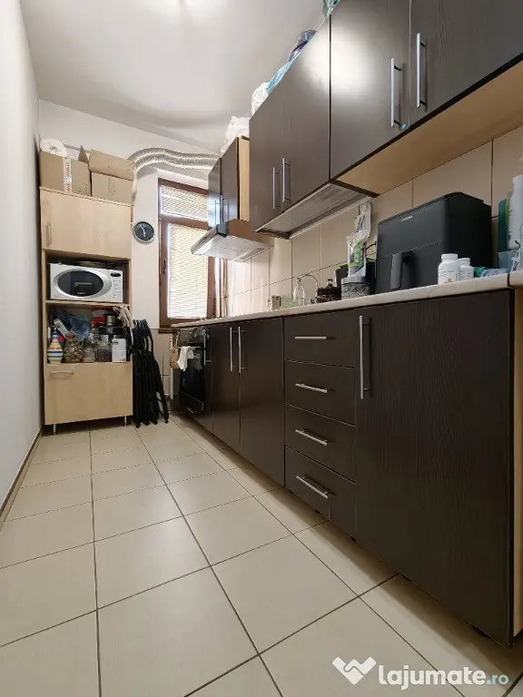 Apartament 2 cam luminos 8 min. metrou Pacii bloc Boutique 2007 Com. 0