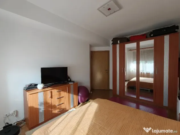 Apartament 2 cam luminos 8 min. metrou Pacii bloc Boutique 2007 Com. 0