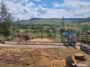 Proprietate deosebită: Casă cu 2 clădiri, foișor generos