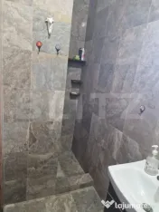 Proprietate deosebită: Casă cu 2 clădiri, foișor generos