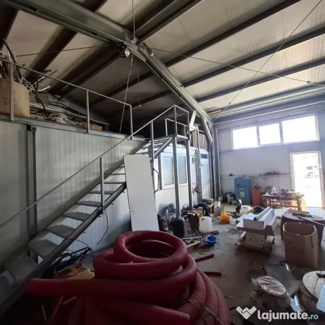 Proprietate industrială cu hală metalică, birouri și teren Golești