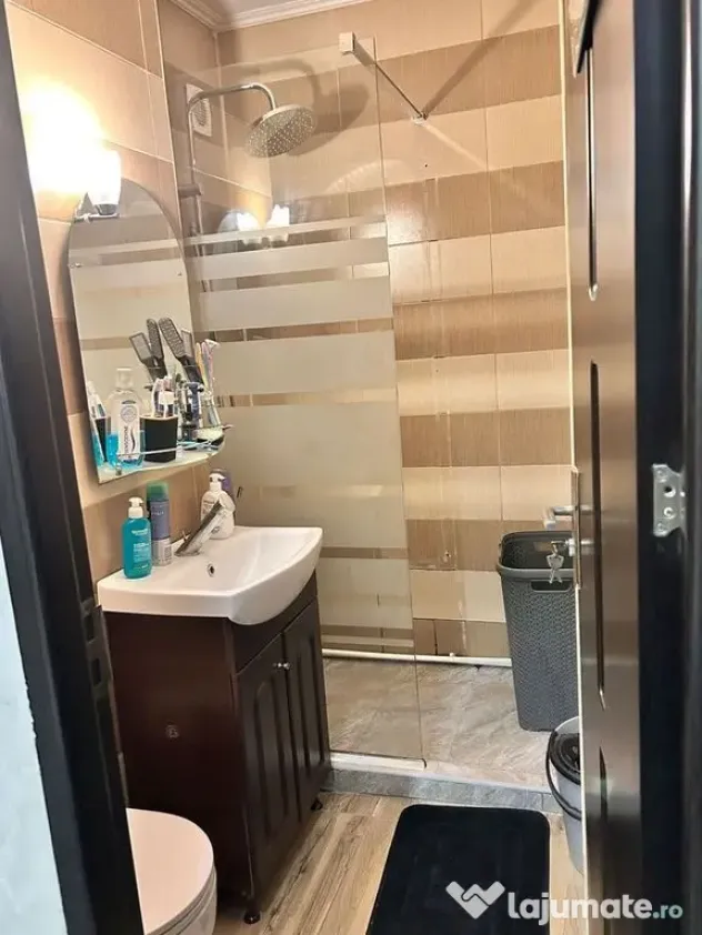 ???? Apartament 2 camere decomandat, Micro 13, cu central...