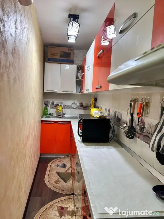 ???? Apartament 2 camere decomandat, Micro 13, cu central...
