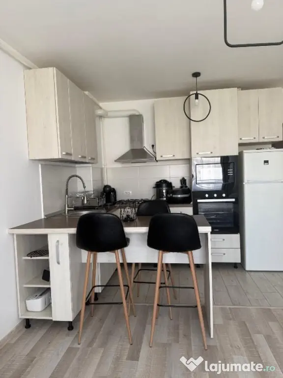 Apartament 2 camere | Mobilat și utilat complet | Loc de p