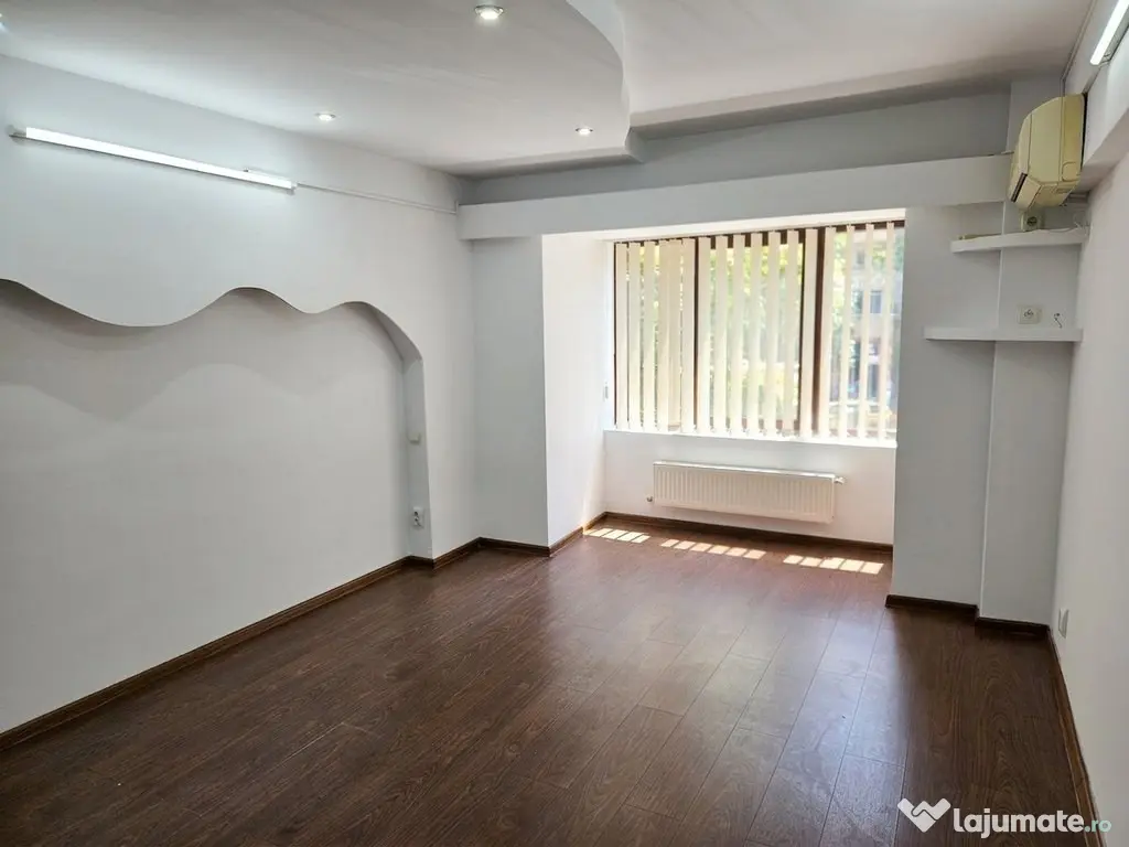 Apartament 3 camere decomandat pe Octavian Goga