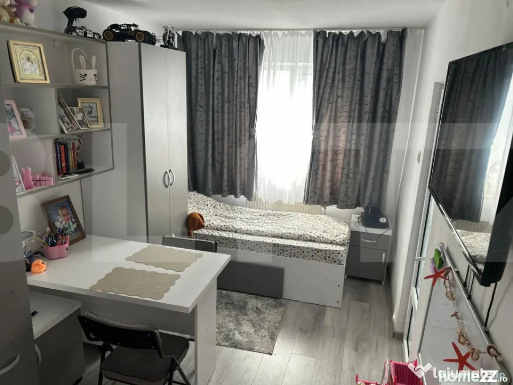 Apartament 2 camere semidecomandat - Zona A - Scoala 12