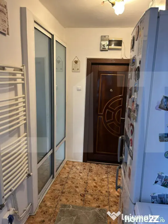 Apartament 2 camere semidecomandat - Zona A - Scoala 12