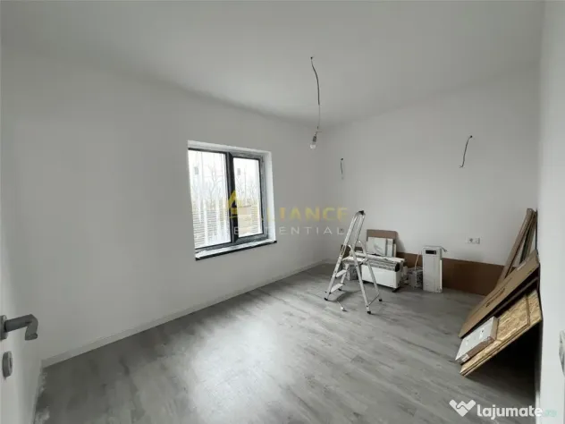 Casa Individuala P M - 4 camere - Pompa de Caldura-Panouri S