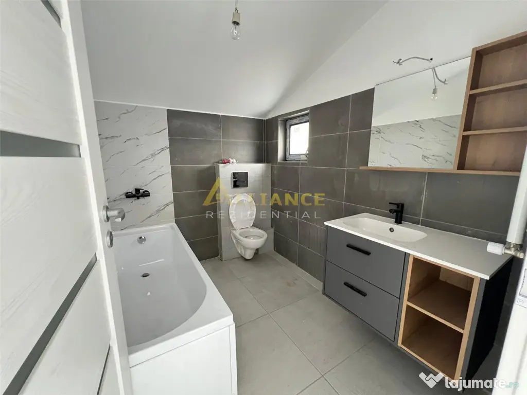 Casa Individuala P M - 4 camere - Pompa de Caldura-Panouri S