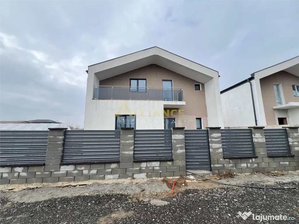 Casa Individuala P M - 4 camere - Pompa de Caldura-Panouri S