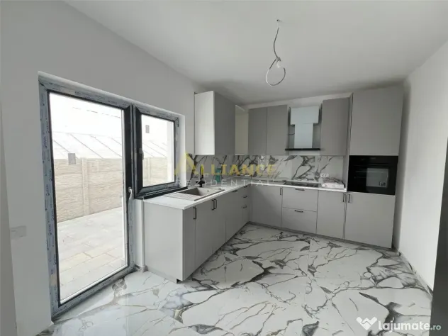 Casa Individuala P M - 4 camere - Pompa de Caldura-Panouri S