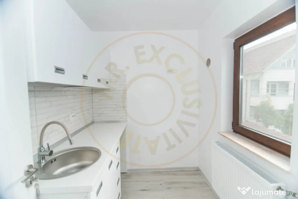 Garsoniera RENOVATA, etaj 1, Gavana-Pitesti